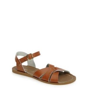 SALT WATER SANDALS - TAN - GOOD CONDITION